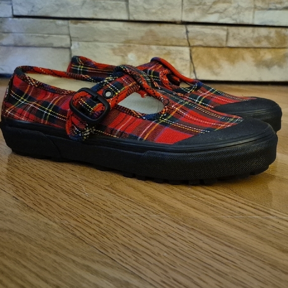 Vans Red Plaid Sneakers - Picture 1 of 4